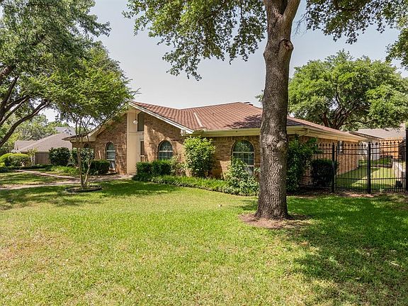 3rd image of 6505 Spring River Ln