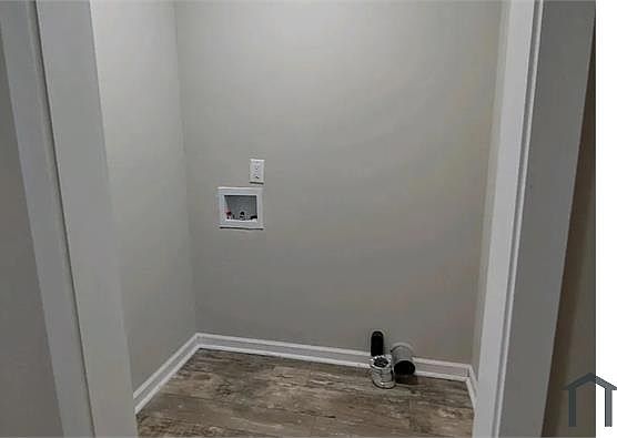 5th image of 1110 Henderson Ave