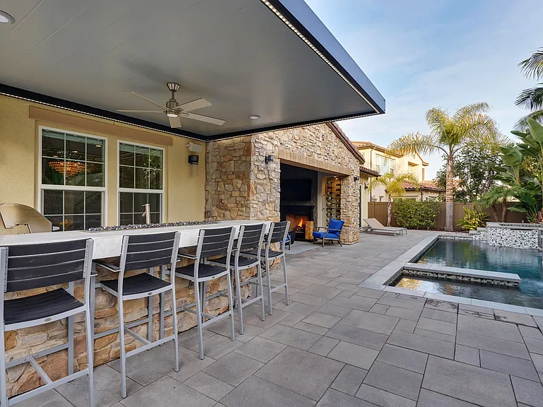 Covered Outdoor Poolside Bar & BBQ