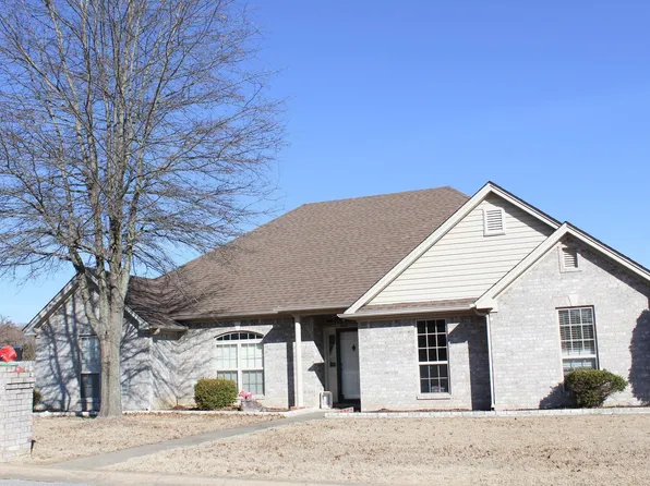 319 Billy Davis Dr, Searcy, AR 72143