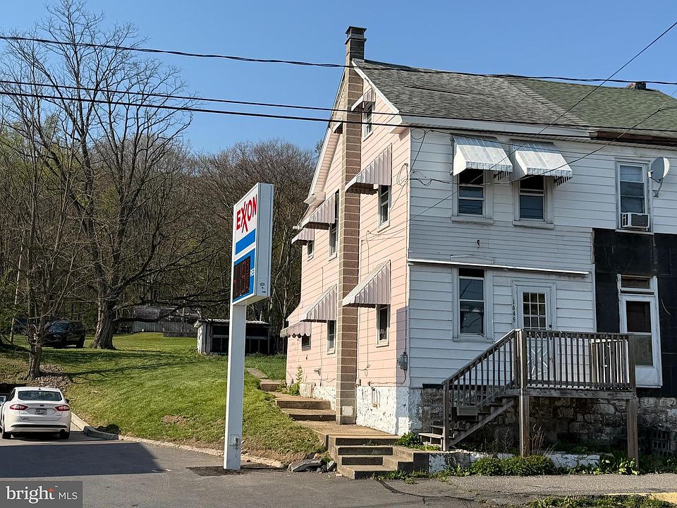 1st image of 1645 E Grand Ave