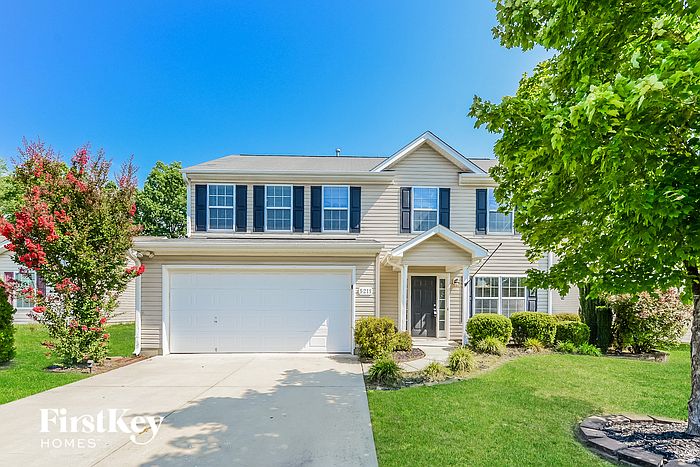 1st image of 5211 Ian Dr