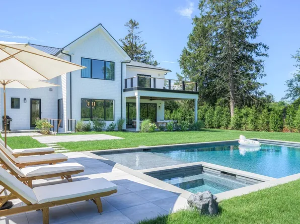 54 Sawasett Ave, Bridgehampton, NY 11932