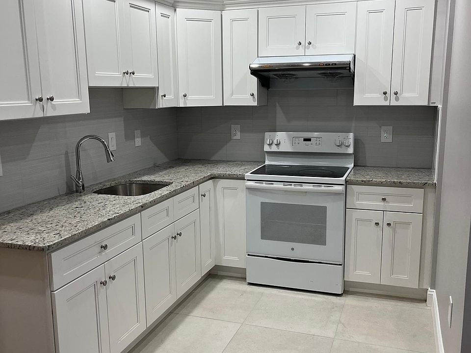 1st image of 231 N Camac St Floor 2