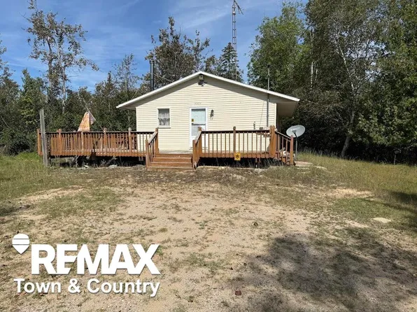 5971 E Point Rd, Harrisville, MI 48740