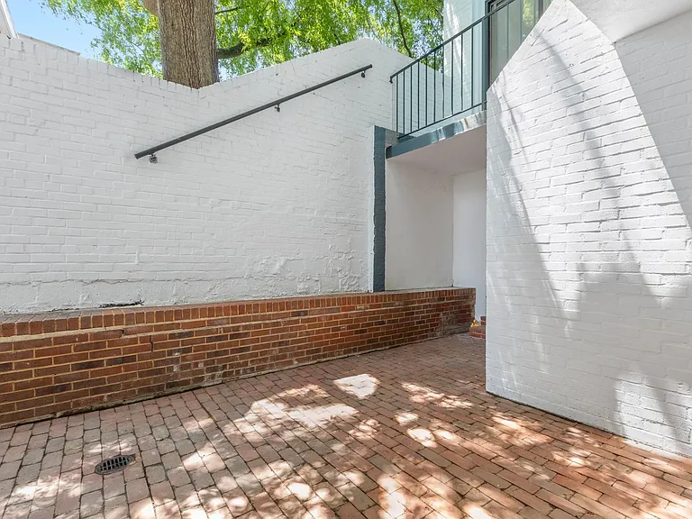 The Gallery Apartments — Photo 13