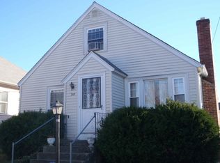 269 Farmington Ave, Cranston, RI 02920