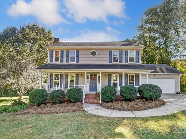2007 Pine Needle Ct, Gastonia, NC 28056