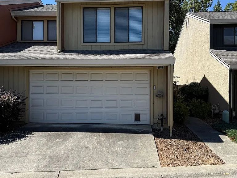 2680 Bradford Way — Photo 1