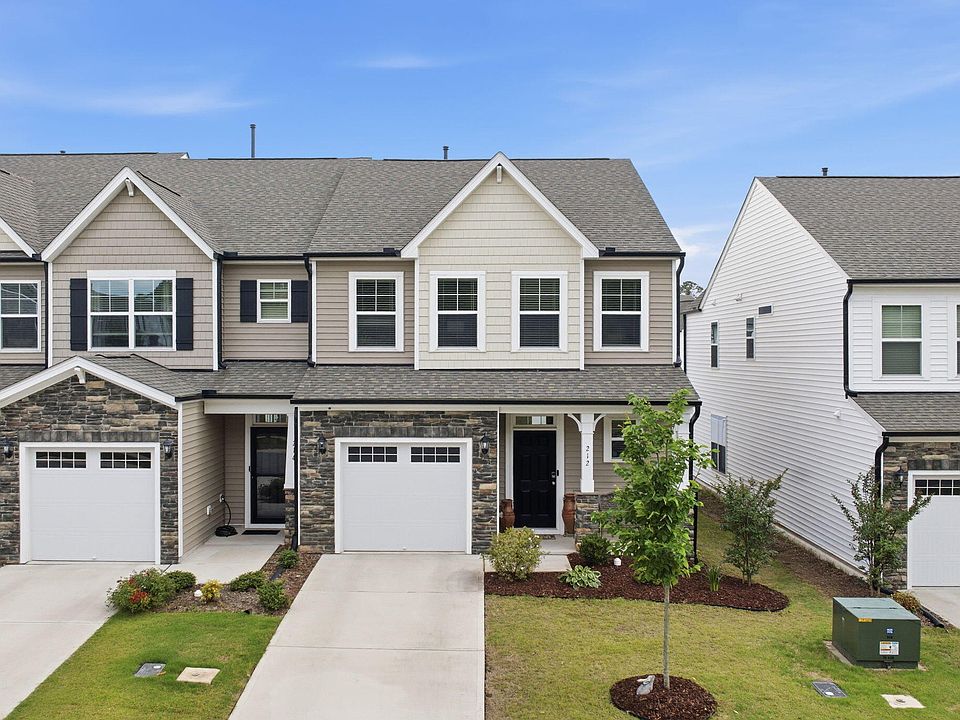 1st image of 212 Oakcheset Ct
