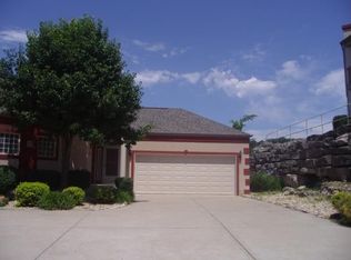 115 Villa Dr, Hollister, MO 65672