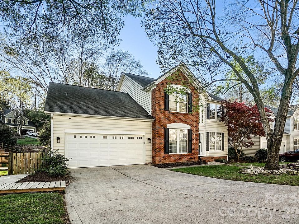 1st image of 6239 Skyline Dr