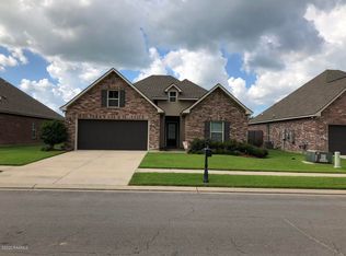 206 Moss Bluff Dr, Lafayette, LA 70507
