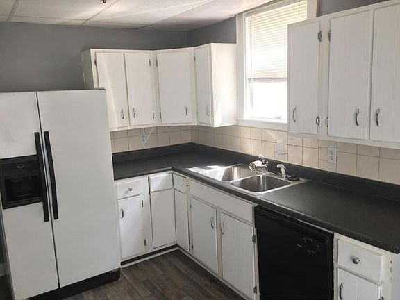 4th image of 866 Sheridan Ave #866