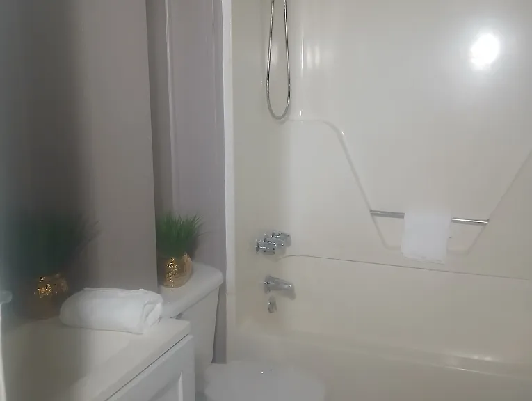 1441 Park Ave — Photo 15