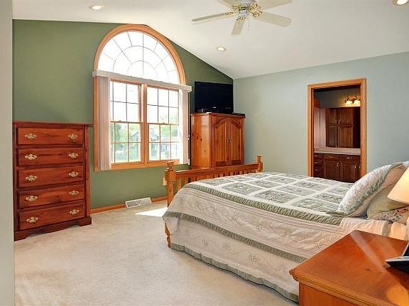 3rd image of N171W19980 Cherry Hill Cir