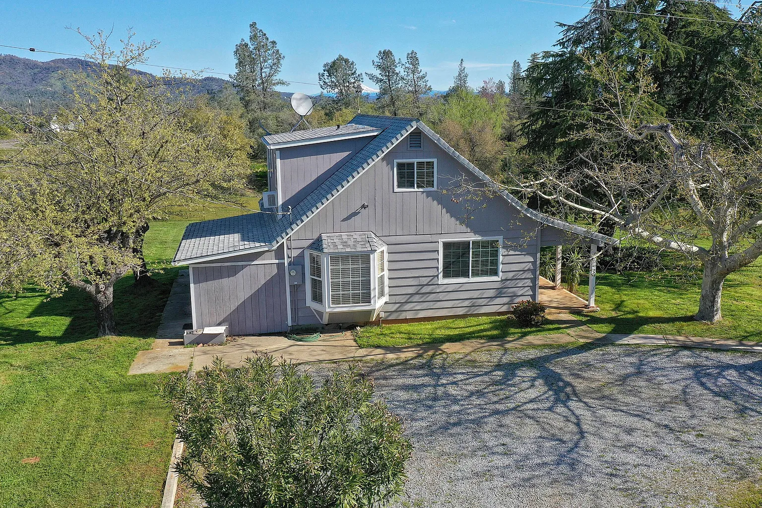 6770 Clover View Rd photo 1