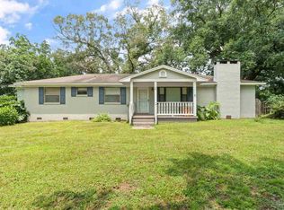 1732 Quiet Oak Ln, Pensacola, FL 32526