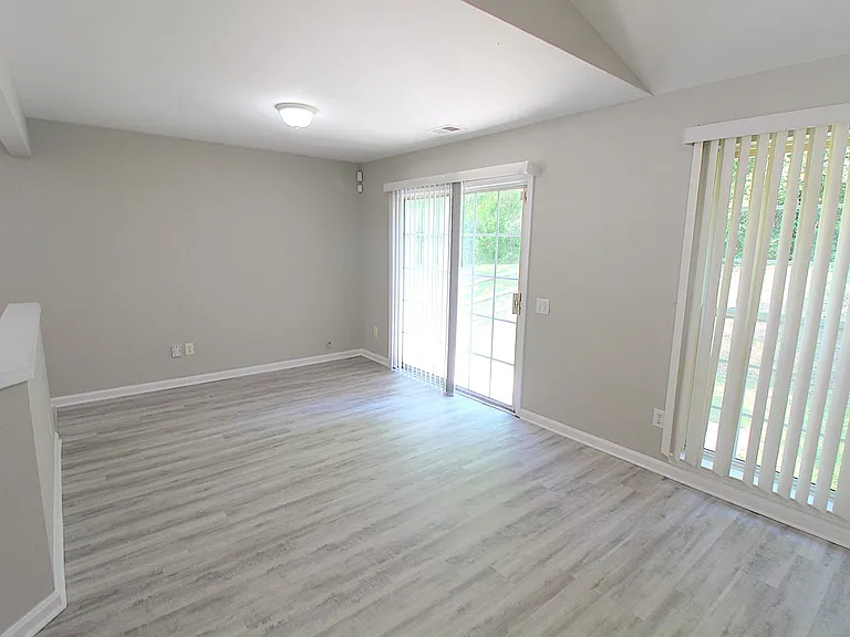 1416 Rumstone Ln — Photo 7