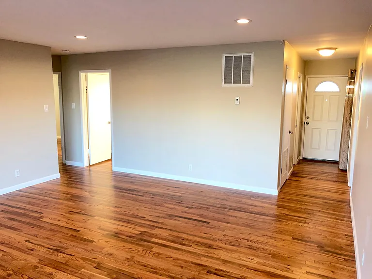 588 N 23rd St — Photo 5