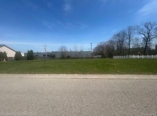 558 Boyd St, Pontiac, MI 48342