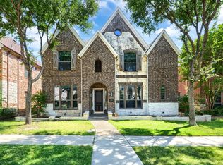 2246 Longview Rd, Irving, TX 75063