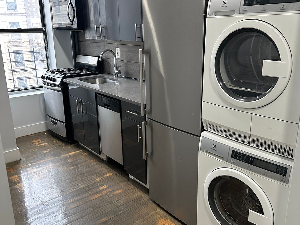 1st image of 1987 Davidson Ave #10