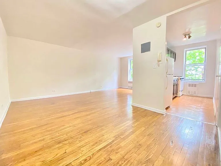 38-15 Bowne St #3E — Photo 10