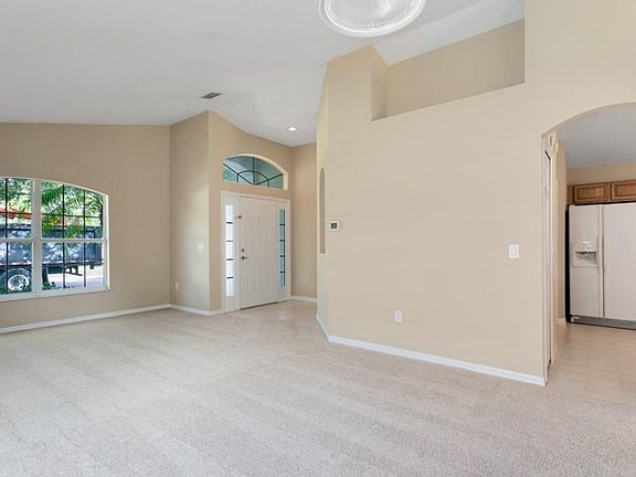 4th image of 2029 Colonial Woods Blvd