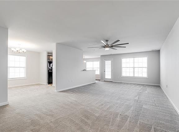 4th image of 7116 Ravenscraig Cres