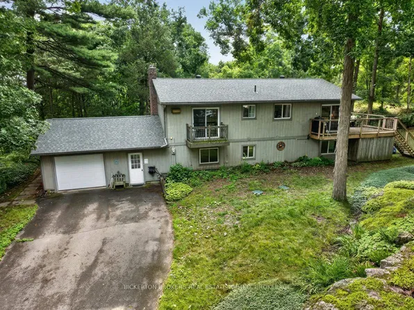 237 W Old River Rd, Leeds And The Thousand Islands, ON K0E 1R0