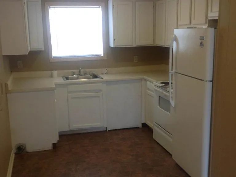 1820 E Johnson Ave — Photo 10
