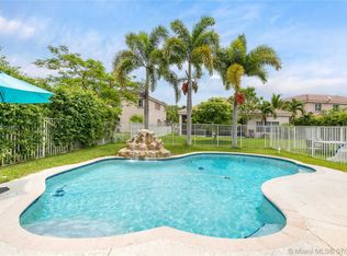 1348 Sabal Trl, Weston, FL 33327