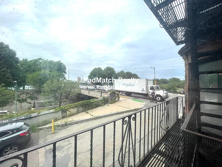 504 Beacon St #5 — Photo 12