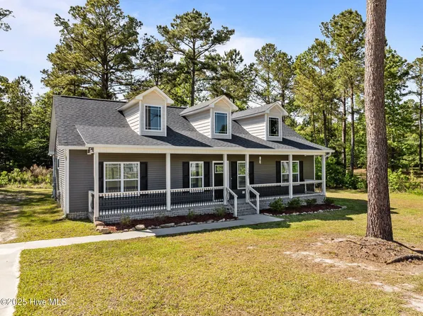 1203 English Colony Place, Washington, NC 27889