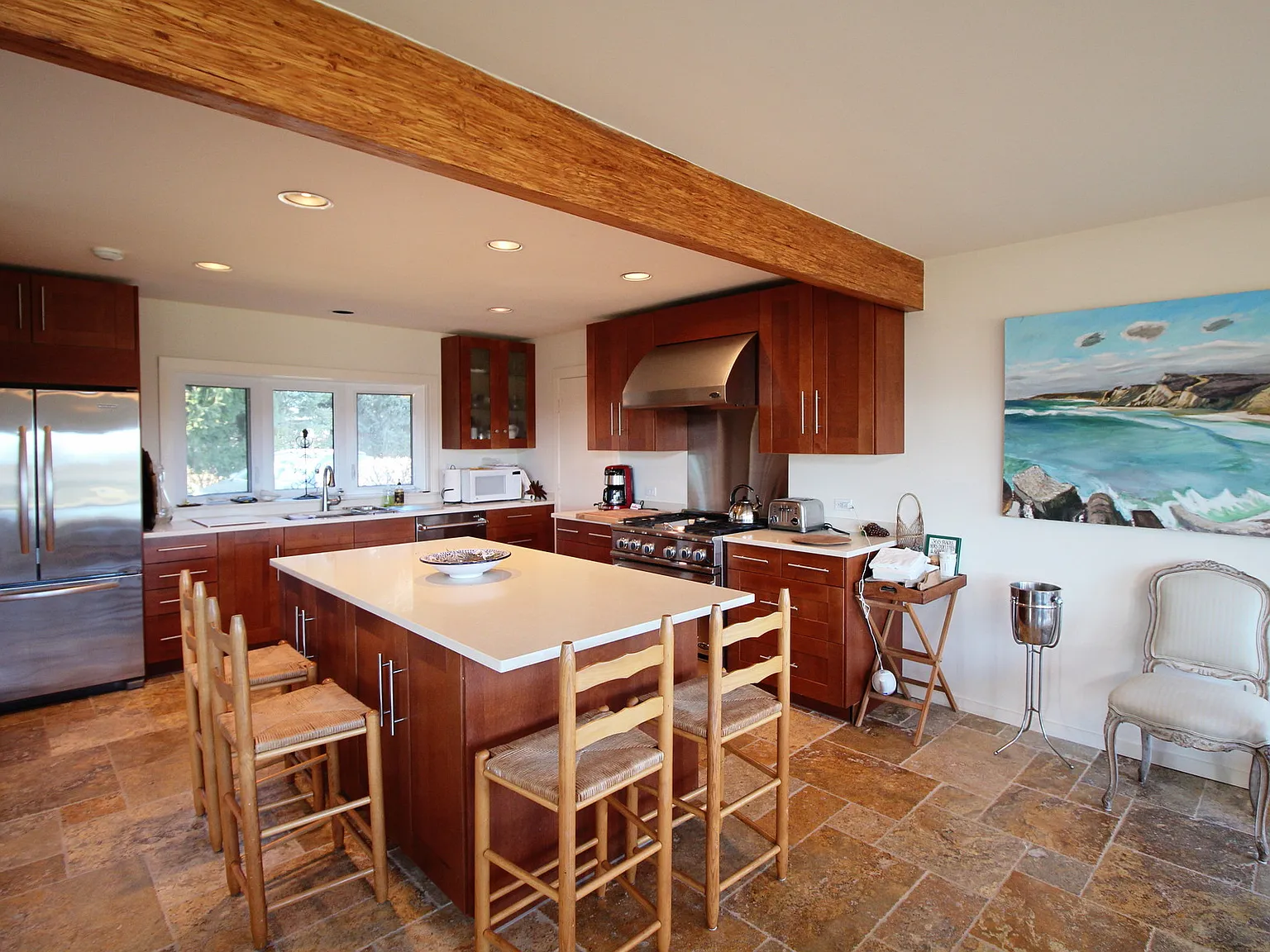 Water Mill 4 Bedroom - Overlooking Vineyards — Photo 4