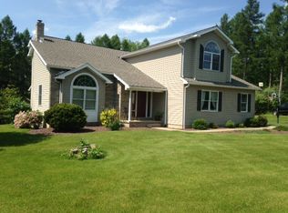 275 Cedarwood Dr, Montoursville, PA 17754