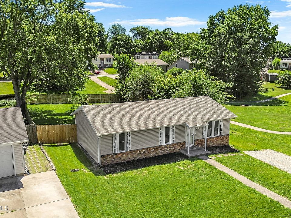 1st image of 211 Millpond Ln