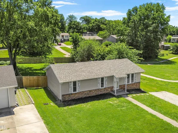 211 Millpond Ln, Jefferson City, MO 65109