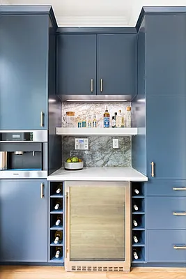 Sold by Compass | media 7