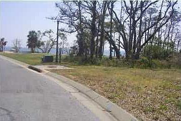 Walking distance to the Sound