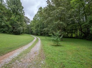 1063 Poole Rd, Chapmansboro, TN 37035