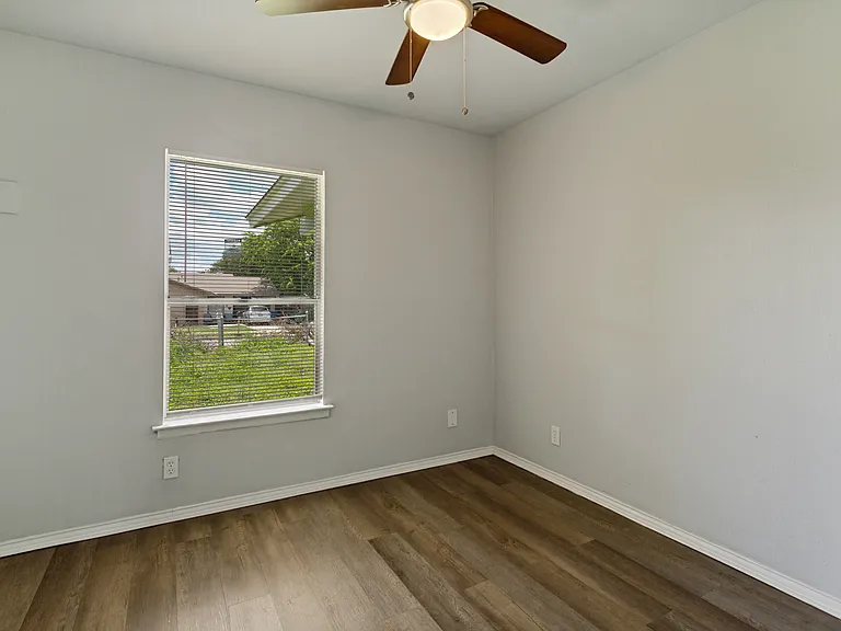 5535 Red Sky St — Photo 18
