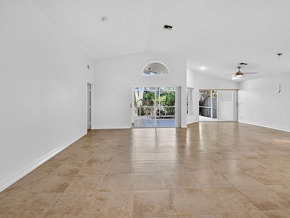 3rd image of 9914 Harbour Lake Circle