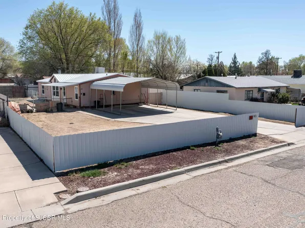 430 N 4th St, Bloomfield, NM 87413