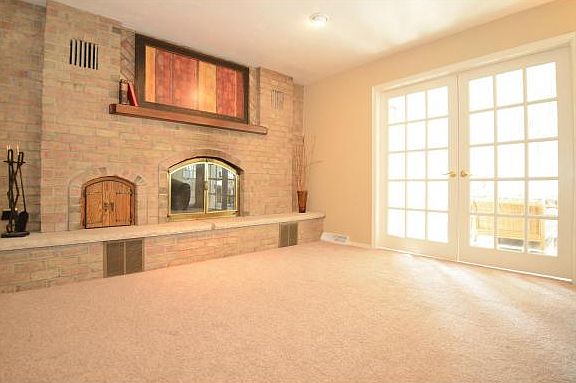 3rd image of 1601 Woodland Dr