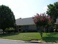 1st image of 608 Oakland Dr