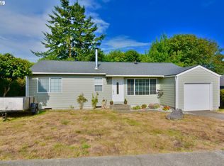1978 Johnson St, North Bend, OR 97459
