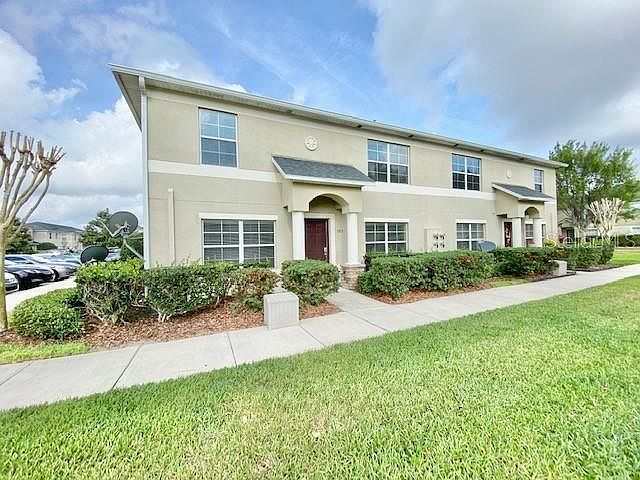 1st image of 385 Carina Cir