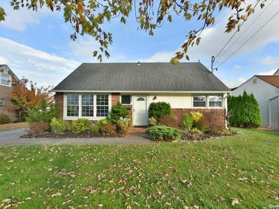 125 Belmill Road, Bellmore, NY, 11710